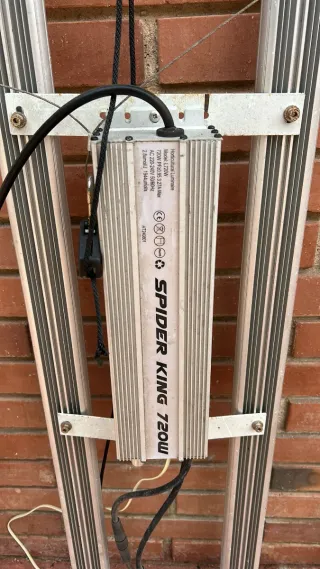 Spider King 720w LED Grow Light