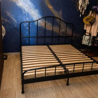 Cama 160x200 Negra Metálica + Somier