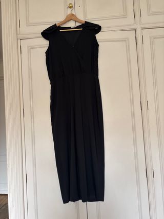 Mono negro elegante