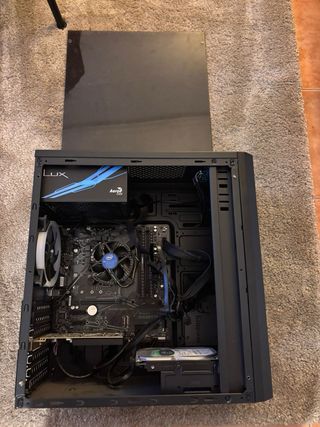 Torre PC Aerocool Negra