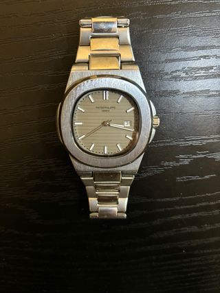 Patek Philippe Nautilus Beige 40mm