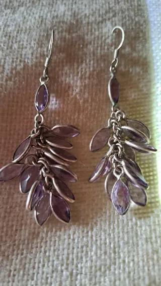 Orecchini pendenti bigiotteria viola