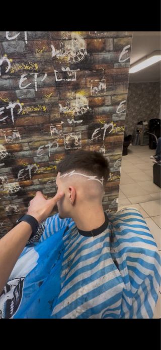 Servicios de barbería, voy a domicilio y tengo esp