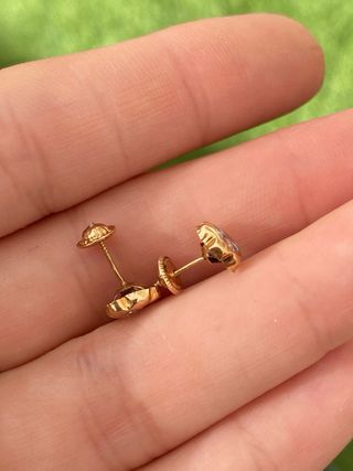 Pendientes de oro con circonita