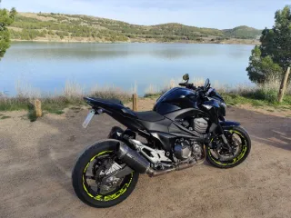 Kawasaki Z800E Negra ( A2 ) Versión ABS