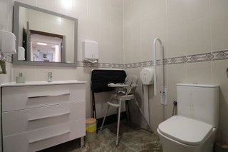 Local comercial en venta en Catral