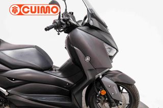 YAMAHA XMAX 125