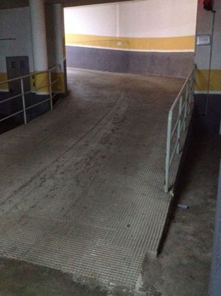 Garaje en venta en Parque de la Bombilla-Pla de Rascanya en Llíria