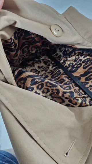 Gabardina camel Esprit Talla M