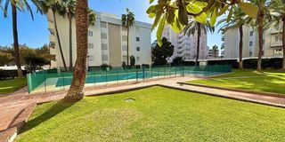 Piso en venta en La Carihuela en Torremolinos