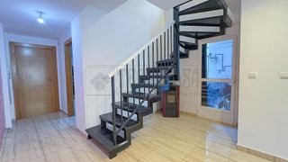 Dúplex en venta en Residencial Triana - Barrio Alto en Gabias (Las)