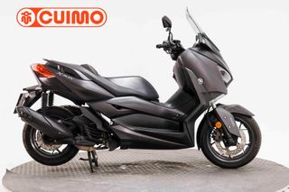YAMAHA XMAX 125