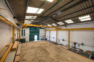 Nave industrial en venta en Ciudad de Asís en Alicante