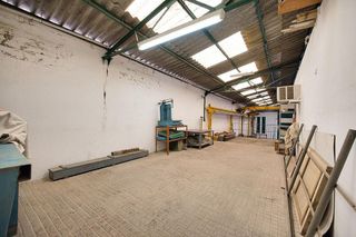 Nave industrial en venta en Ciudad de Asís en Alicante