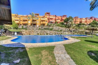 Piso en venta en Cabo Pino - Reserva de Marbella en Marbella