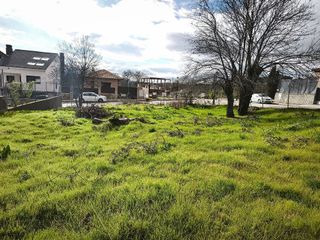 Solar en venta en Miraflores de la Sierra