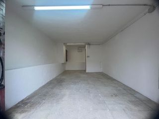 Local comercial en venta en Valdezarza en Madrid