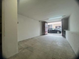 Local comercial en venta en Valdezarza en Madrid