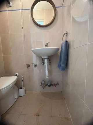 Local comercial en venta en Valdezarza en Madrid