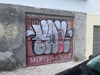 Local comercial en venta en Valdezarza en Madrid