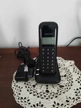 Teléfono Alcatel Negro