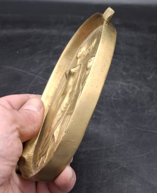 Cenicero estilo Art Decó Bronce Pareja picante