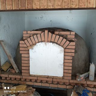 Construcción de hornos y estufas.