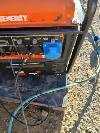 Generador Greta Sol  apoyo Placa Solar