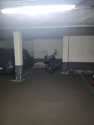 Garaje en venta en Palos de Moguer en Madrid