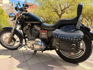 Moto Harley-Davidson (Sportster 883)