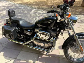 Moto Harley-Davidson (Sportster 883)