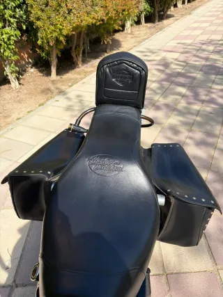 Moto Harley-Davidson (Sportster 883)