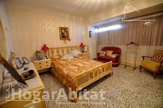 Piso en venta en Mercado en Alicante