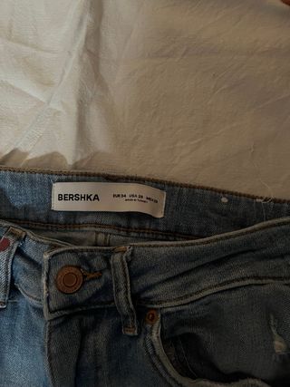 Pack 2 Pantalones Vaqueros Bershka talla 32