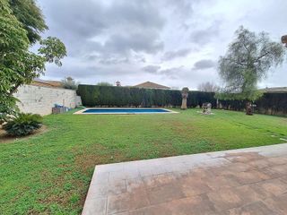 Chalet en alquiler en La Paz en Alcalá de Guadaira