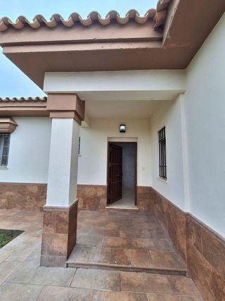 Chalet en alquiler en La Paz en Alcalá de Guadaira