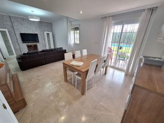 Chalet en alquiler en La Paz en Alcalá de Guadaira