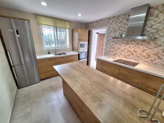 Chalet en alquiler en La Paz en Alcalá de Guadaira