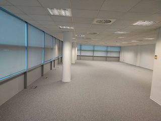 Oficina en alquiler en Port en Badalona