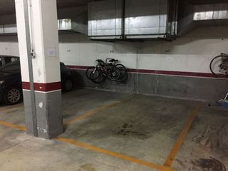 Garaje en alquiler en Can Roca-Muntanyeta en Castelldefels