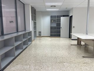 Oficina en alquiler en Gràcia en Sabadell