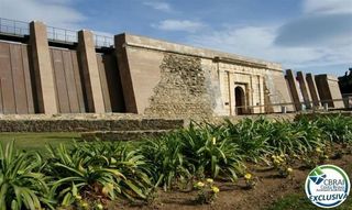 Piso en venta en Port Esportiu - Puig Rom - Canyelles en Roses