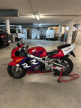 Honda CBR919RR Fireblade