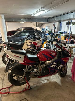 Honda CBR919RR Fireblade