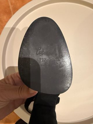 Sandalia Castañer ante negra lujo