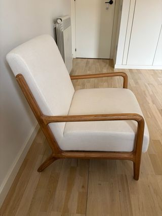 Sillón de madera blanco