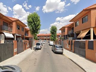 Chalet en venta en Los Robles en Seseña