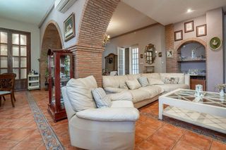 Chalet en venta en Ogíjares