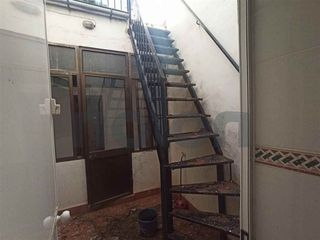 Casa adosada en venta en Constantina