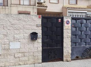 Casa adosada en venta en Las Lomas en Seseña